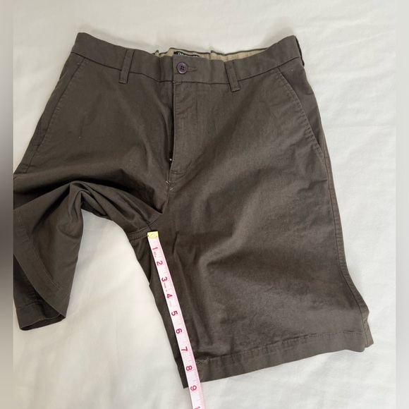 DOCKERS  Ultimate Supreme Flex Short Men's Dark Chino Size 32 - Picture 8 of 10